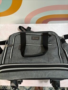 Biaggi Grey Rolling Travel Bag Unisex